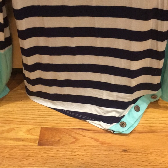 Women’s cute tunic size large blue/white/green - Picture 2 of 10